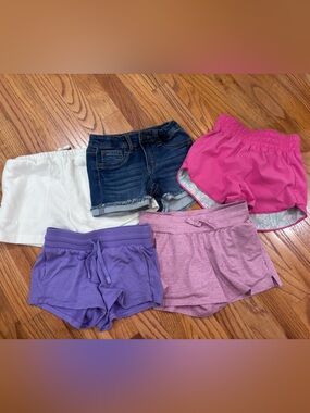 Girls' Bundle of 5 shorts Sz 6/7